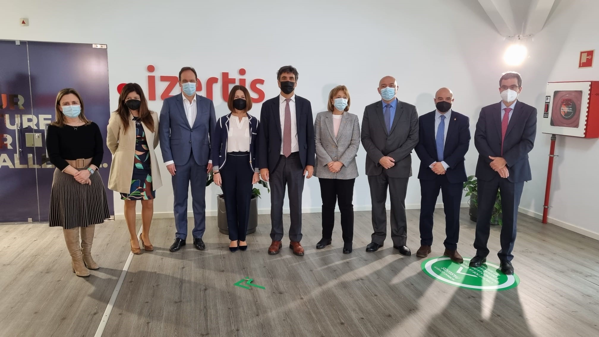 visita-izertis-secretario-estado-economia